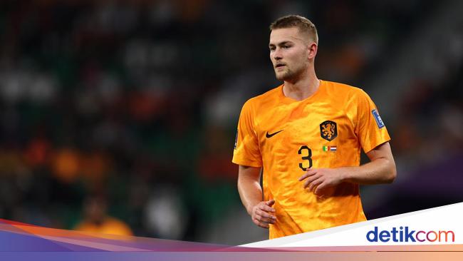 Matthijs de Ligt and Noussair Mazraoui undergo medical tests at MU