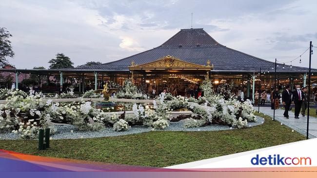 Suasana Puro Mangkunegaran Jelang Tasyakuran Kaesang-Erina Sesi 2