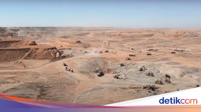 Gambar Satelit Arab Saudi Gali Bumi Bangun Kota Futuristik