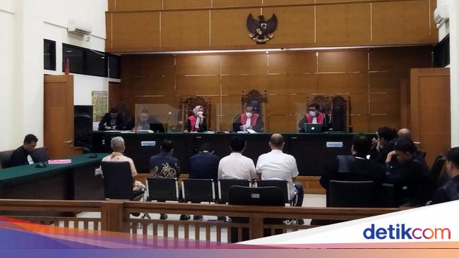 Kasus Proyek Fiktif, Eks Pejabat Pertamina Balongan Divonis 3 Tahun Bui