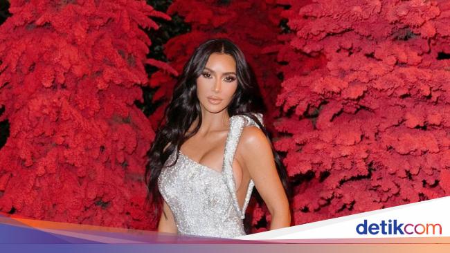 Kisah Kim Kardashian Dapat Rp 3,8 M Usai Party Bareng Buronan Korupsi