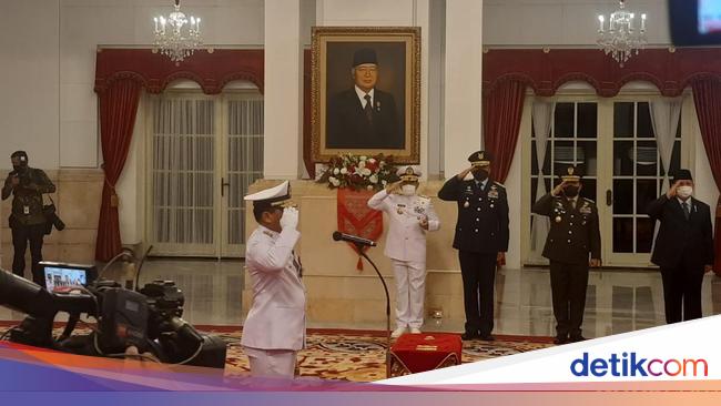 Jokowi Lantik Laksamana Madya Muhammad Ali Jadi KSAL