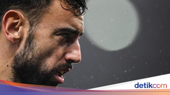 MU Cut Points with City, Bruno Fernandes Kalem