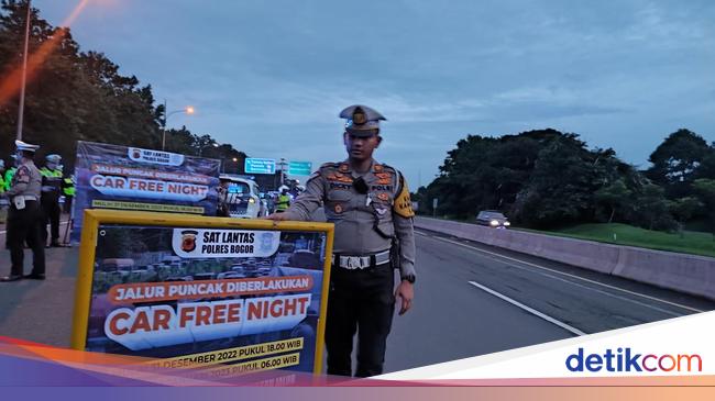 Car Free Night Dimulai, Kendaraan Menuju Jalur Puncak Via Tol Dialihkan