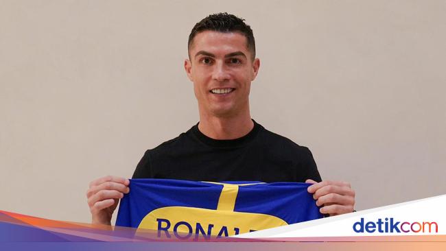 Ronaldo Gabung Klub Arab Diledek Fans Messi di Lini Masa