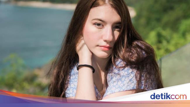 Sambut Tahun Baru, Cassandra Lee Selalu Ingin Beri Karya Indah