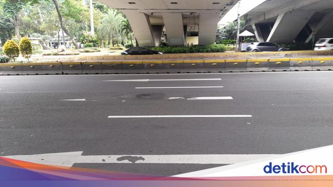 Lubang yang Bikin Pesepeda Jatuh di Semanggi Akan Ditambal