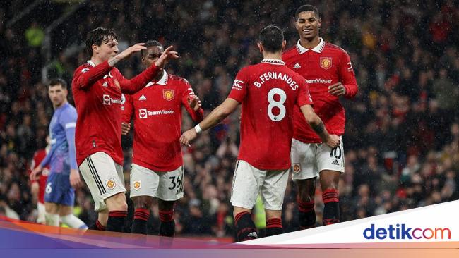 MU Belum Bisa Saingi Man City, Targetkan Finis 4 Besar