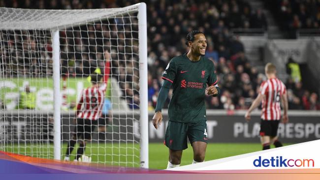 Van Dijk Cedera Hamstring, Bisa Absen Beberapa Pekan