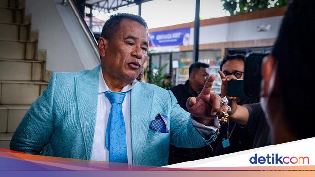 Hotman Paris Siap Bantu Keluarga Ken Admiral