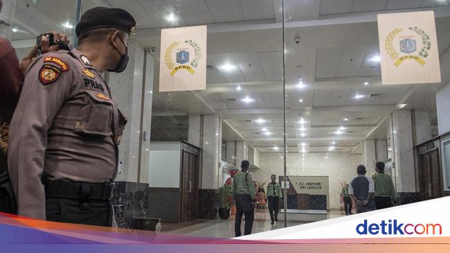 6 Ruang Kerja Kantor DPRD DKI Digeledah, Ini yang Ditemukan KPK