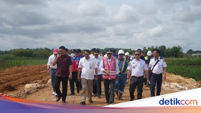 KA Makassar-Parepare Rute Maros-Mandai Terganjal Lahan, Menhub Sambangi Pemda