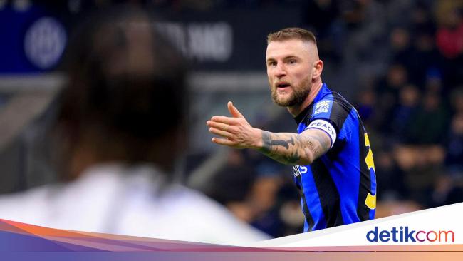 PSG Dikaitkan dengan Skriniar, Galtier: Kami Tidak Butuh Bek