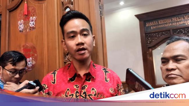 Gibran soal Masuk Bursa Cagub DKI PDIP: Aku Paling Cupu