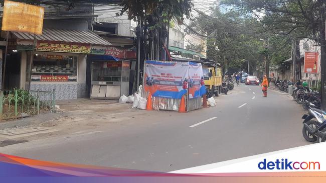 Galian Paling Depan Masih Menganga