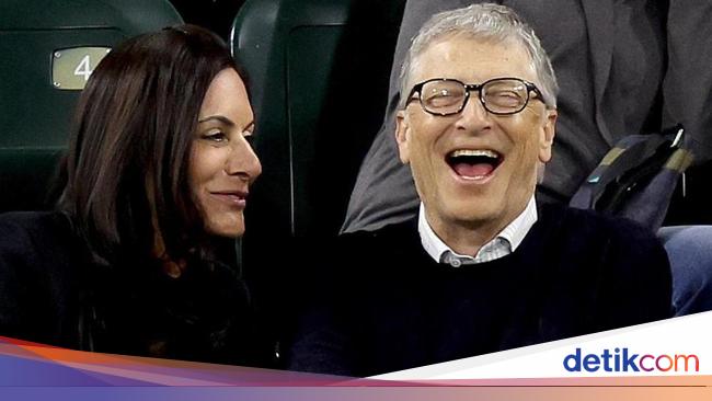 Bill Gates dan Pacar Hadiri Pesta Tunangan Mewah Jeff Bezos