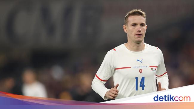 Gelandang Timnas Ceko Ini Ungkapkan Diri sebagai Gay