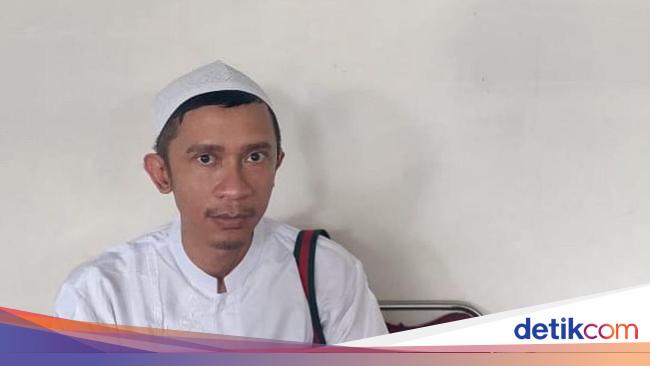 Pakai Peci dan Baju Koko, Aming: Semoga Istiqomah