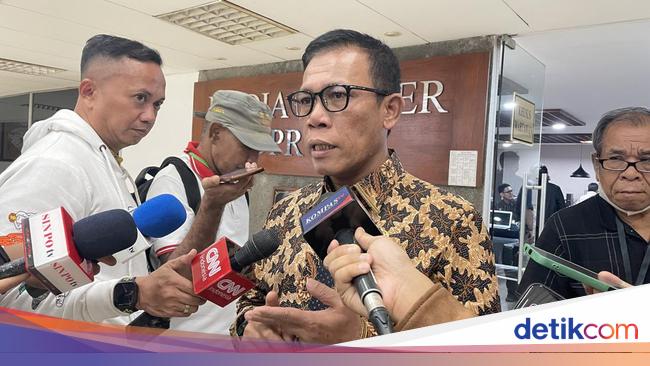 Masinton PDIP Anggap Logis Jokowi Pegang Data-Arah Parpol dari Intelijen