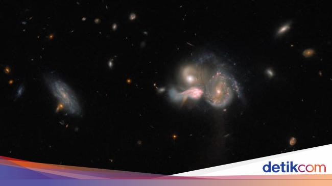 Teleskop Hubble Deteksi 3 Galaksi yang Akan Tabrakan