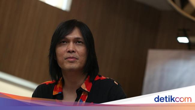 5 Lagu Terbaik Once Mekel Tanpa Dewa 19