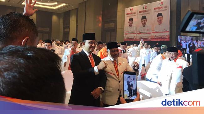 Anies Hadiri Rakernas PKS, Disambut Riuh Para Kader