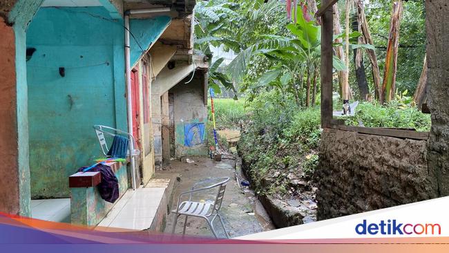 Alasan Warga di Cawang Jaktim Terpaksa Bertahan Meski Langganan Banjir