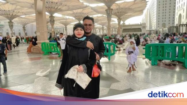 Shyalimar Malik Wujudkan Mimpi Terpendam Umrah Bareng Pasangan