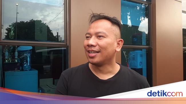 Vicky Prasetyo Kagumi Marshanda, Bantah Ingin Menikahi