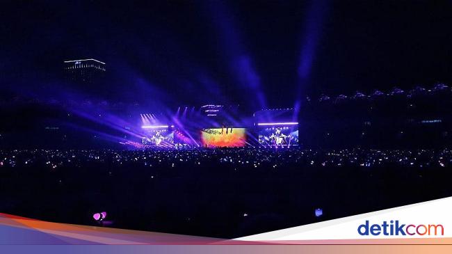 'Kolaborasi' BLACKPINK, BLINK, dan GBK yang Megah