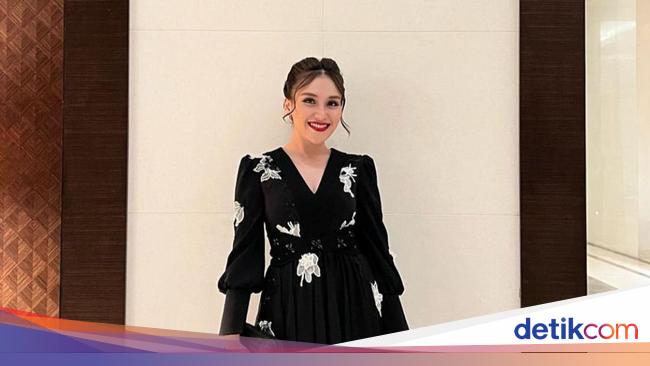 Jawaban Ayu Ting Ting Ditawari Jadi Depok 1