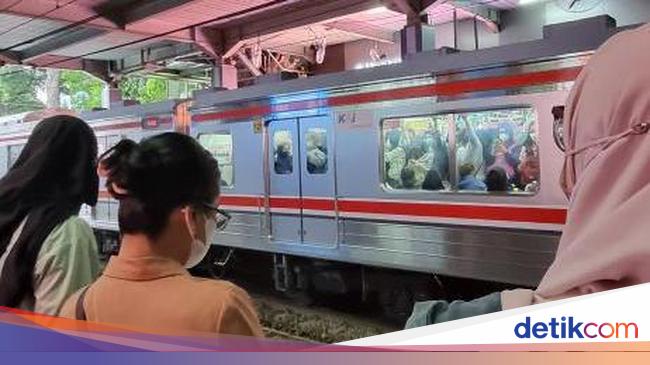 KRL Beroperasi Normal Selama Bulan Puasa