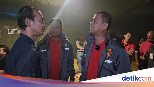 Buka Lewat Jam 01.00, Tempat Hiburan Malam di Jaksel Dibubarkan Polisi