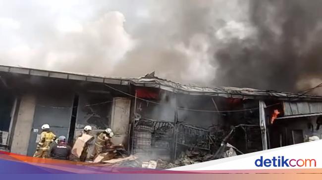 Gudangnya di Cipinang Kebakaran, Food Station Jamin Pasokan Sembako Aman