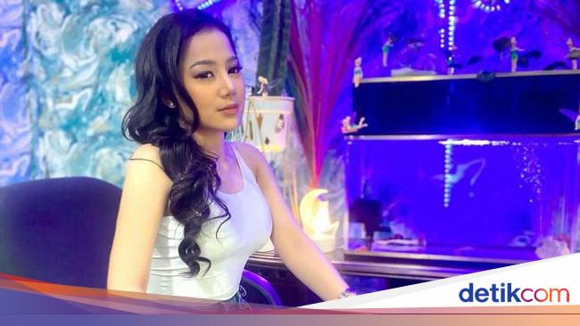 Cari Sensasi Baru, Ivvy Silvia Jajal Dunia Model