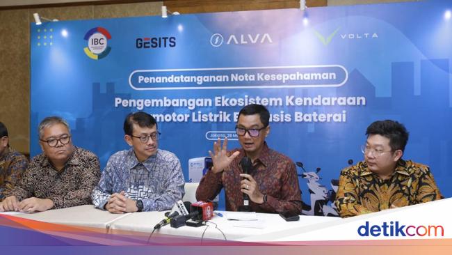 PLN Dukung IBC Standardisasi Baterai agar Mudahkan Pengguna Motor Listrik