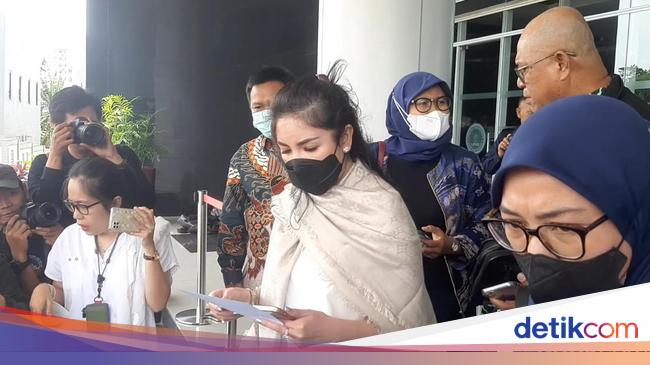 Nindy Ayunda Ngaku Diancam dan Diintimidasi Oknum TNI