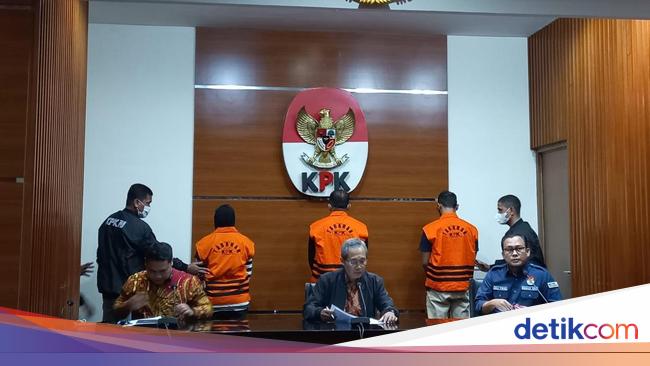 Bupati Kepulauan Meranti Dicokok KPK Terkait 3 Kasus Korupsi