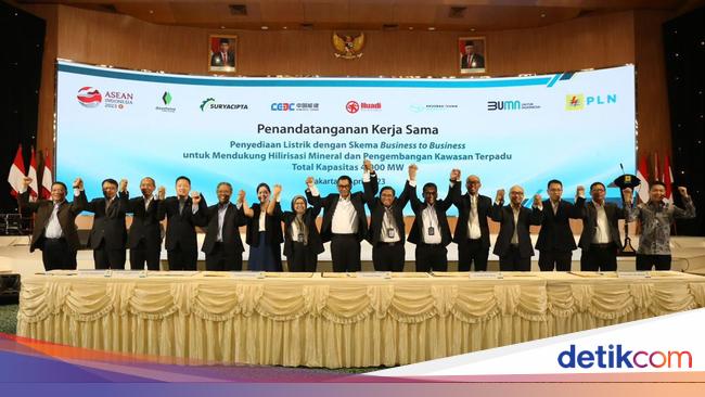 PLN Gandeng 5 Mitra Siapkan Pasokan Listrik buat Hilirisasi Industri