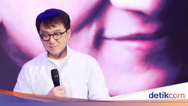 Jackie Chan Tiba-tiba Disawer Rp 17 Juta