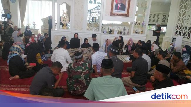 Rapsel Ali Kena Serangan Jantung, Meninggal Saat Perjalanan ke RS