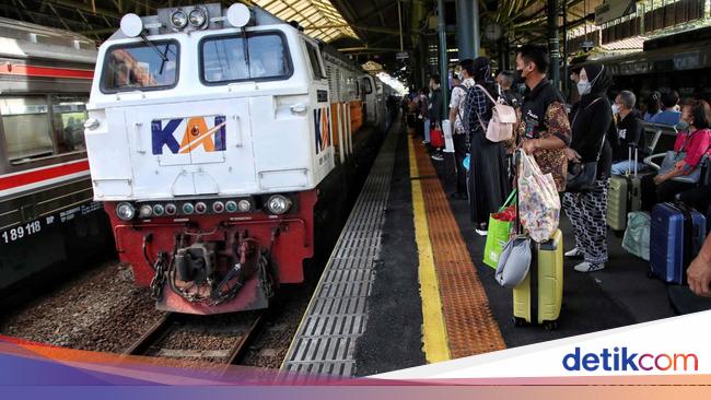 Khusus 1 Mei, 16 KA dari Gambir Berhenti di St Jatinegara Demi Cegah Macet