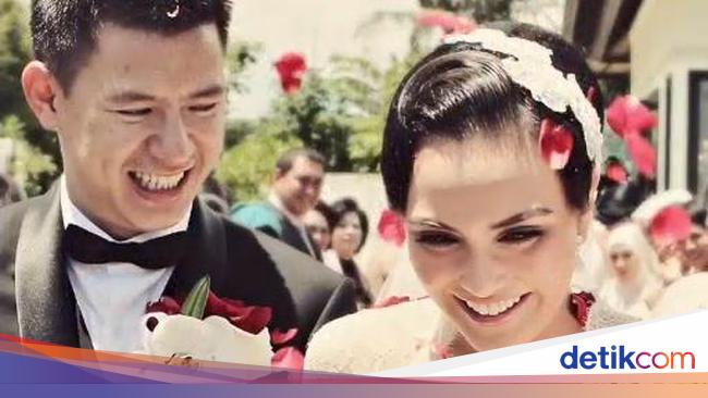 Shandy Aulia Gugat Cerai Suami 7 Bulan setelah Anniversary Pernikahan Ke-11