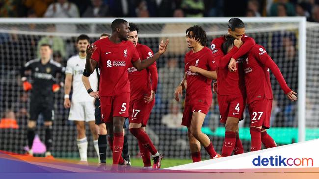 Liverpool Pesta Gol, Trent dan Mo Salah Dipuji-puji Cetak Rekor