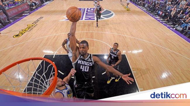 Kings Kembali Tekuk Warriors di Laga Kedua