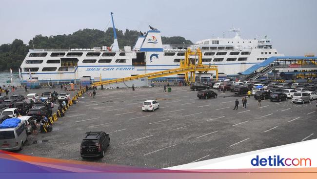 Puncak Arus Mudik Natal di Pelabuhan Diprediksi Kembali Terjadi 25-26 Desember