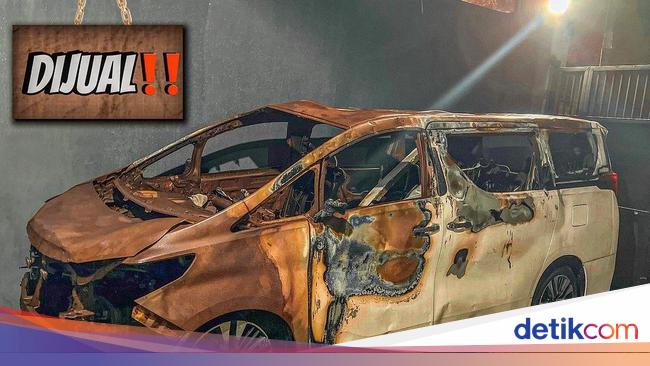 Pro Kontra Via Vallen Jual Bangkai Alphard yang Dibakar Fans