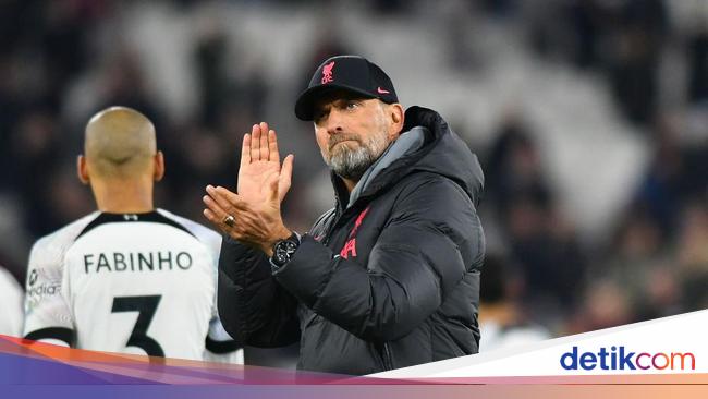 Klopp Kritik Fans Liverpool yang Panikan di Medsos