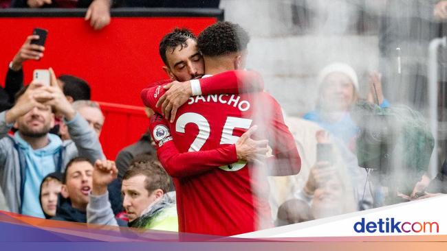 Viral Jadon Sancho Minta Bruno Fernandes Setop Mengeluh