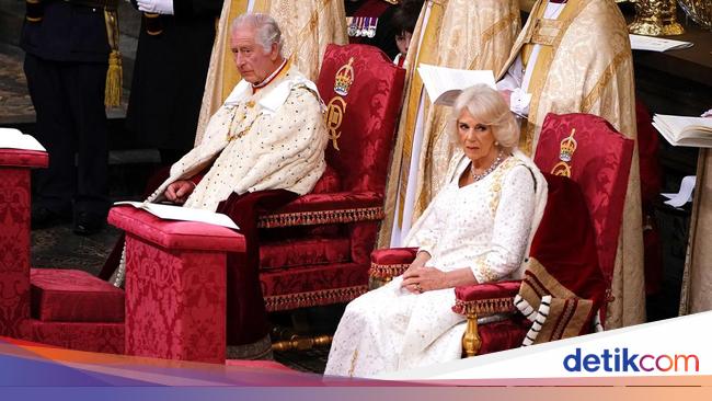 Dipasangi Mahkota, Camilla Resmi Bergelar Ratu